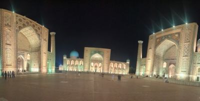 Eva Mary Strnad Cycling on the  tour with redspokes